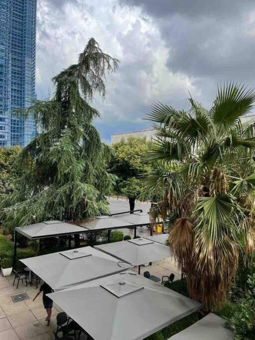 Apartment In Skanderbeg Square - Tirana Center 1 Buitenkant foto