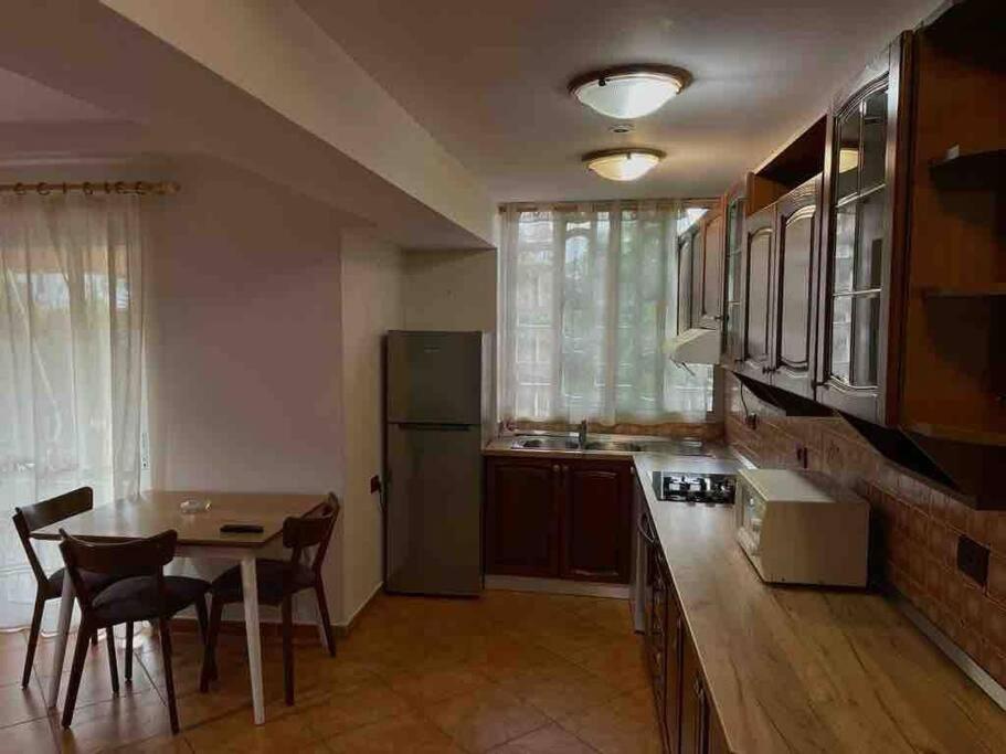 Apartment In Skanderbeg Square - Tirana Center 1 Buitenkant foto