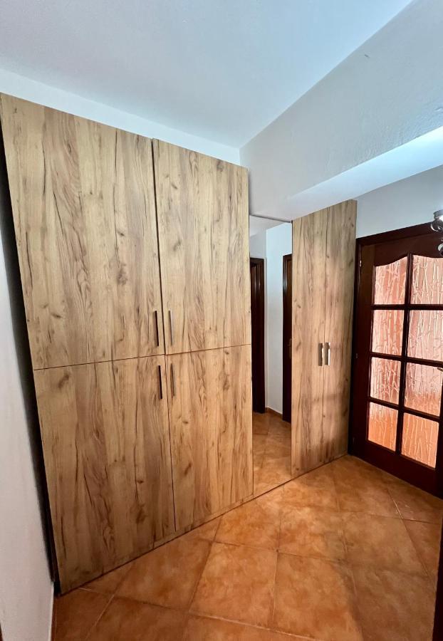 Apartment In Skanderbeg Square - Tirana Center 1 Buitenkant foto